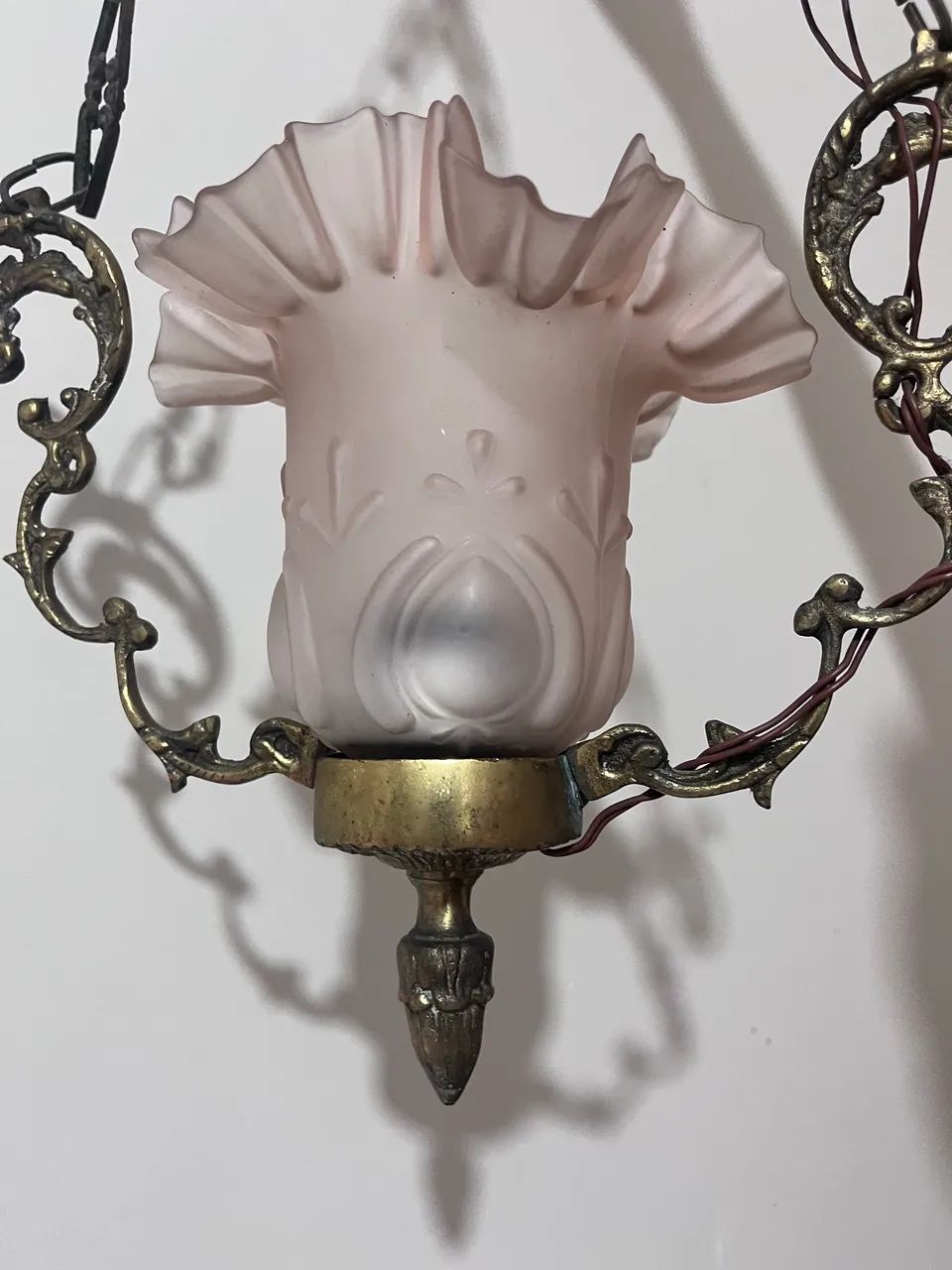 Lustre antigo em bronze  - Foto 4
