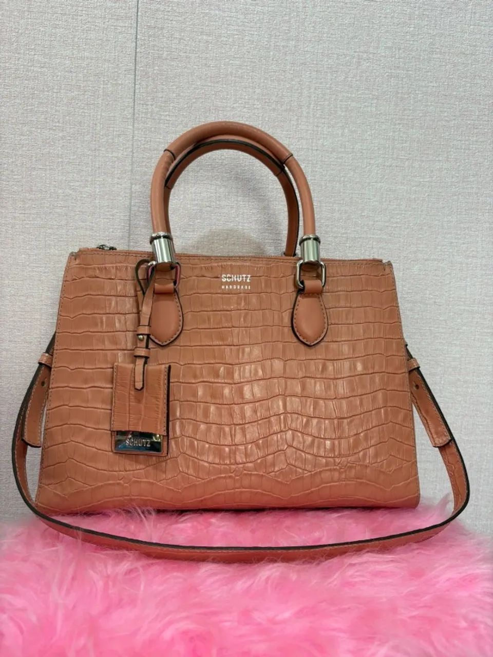 bolsa schutz couro croco nude rosado