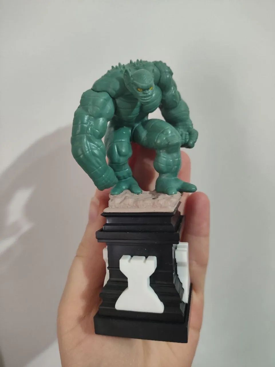 Kit miniaturas da Marvel de xadrez colecionáveis abominável e dentes de sabre - Foto 3