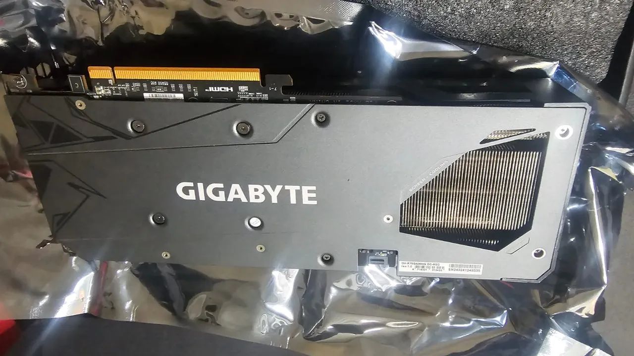 Placa de video AMD RX 7600 Gigabyte  - Foto 2