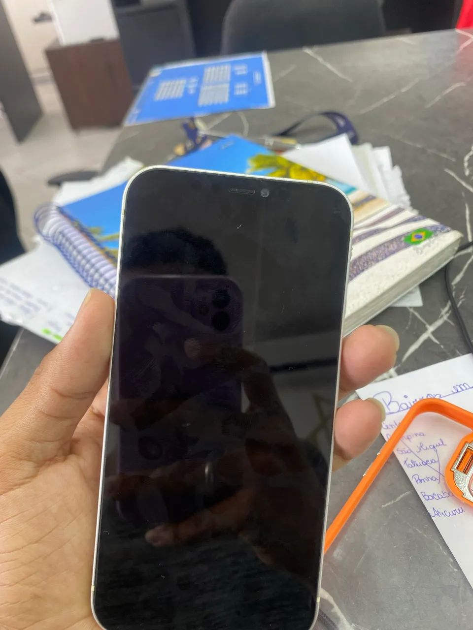 Vende se iPhone 12  novo