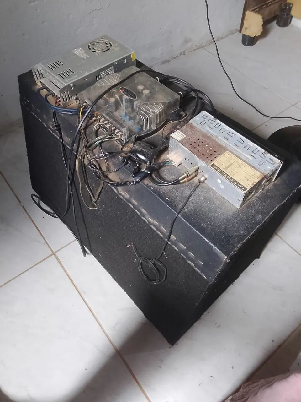 Caixa de som usada mais funcionando tudo certinho  - Foto 2