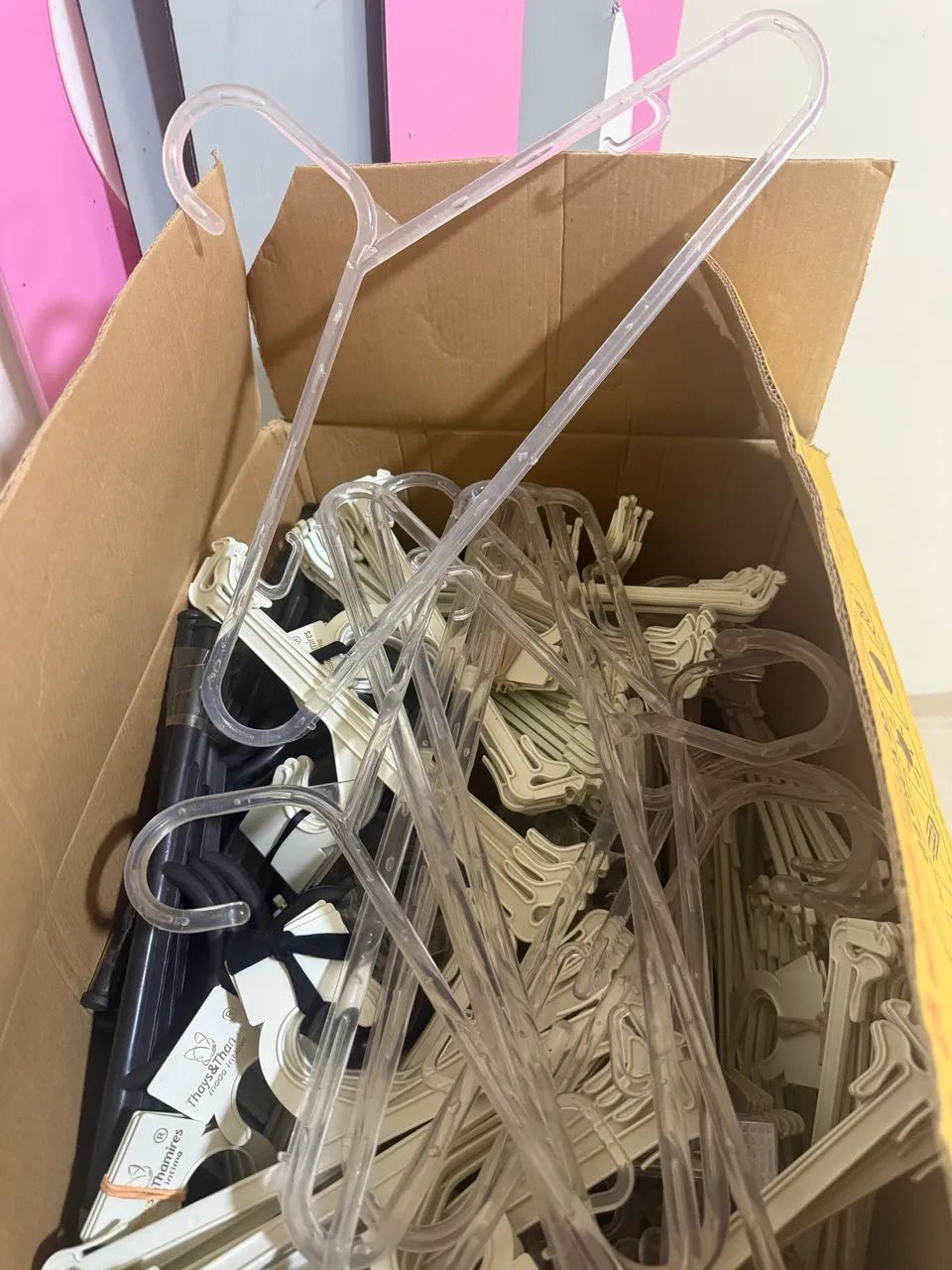 cabides em acrílico + cabides para calcinha e sutiã  - Foto 2