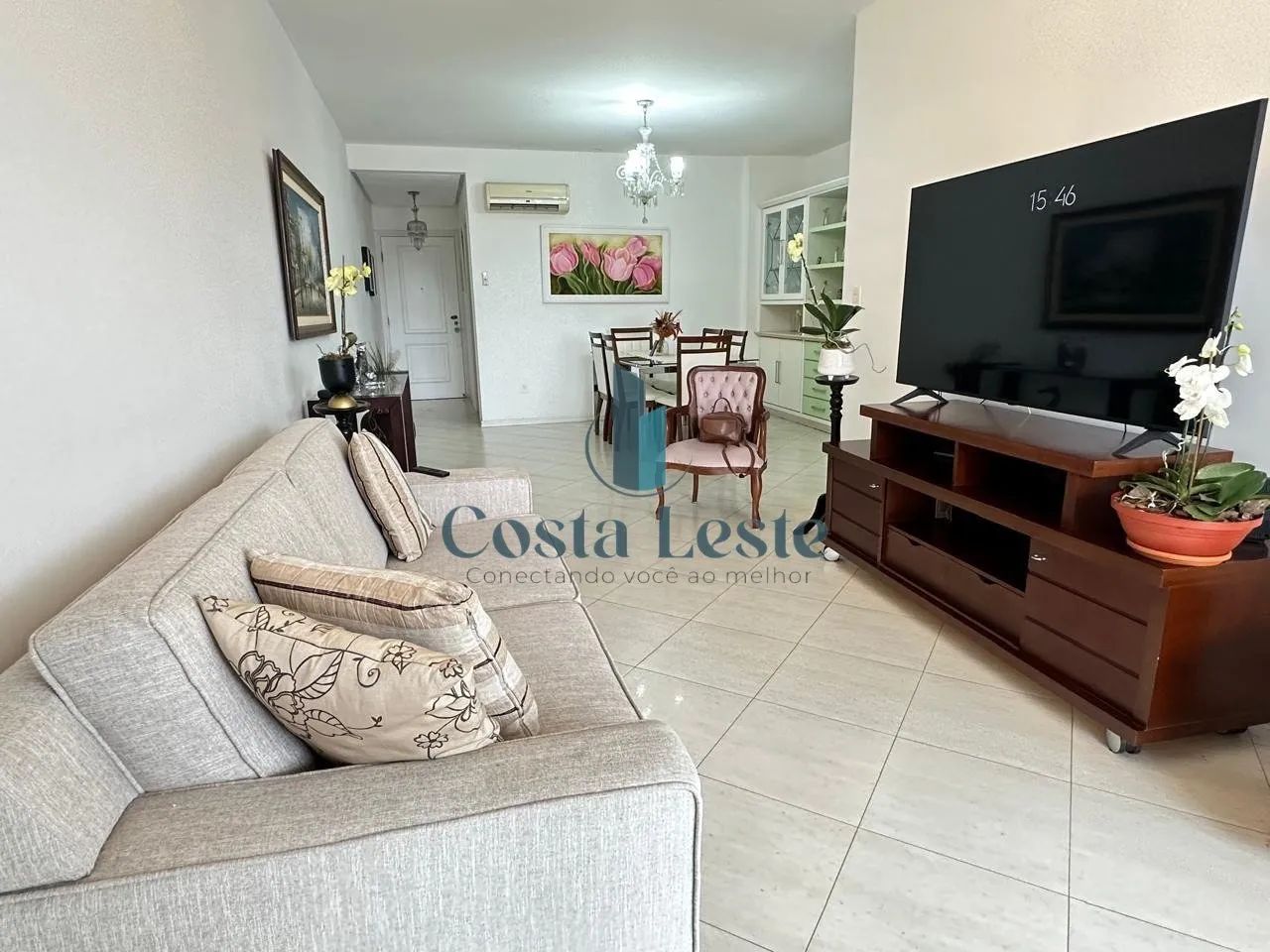 Excelente apartamento de 4 dormitórios, sendo 2 suítes na Trindade - Foto 3