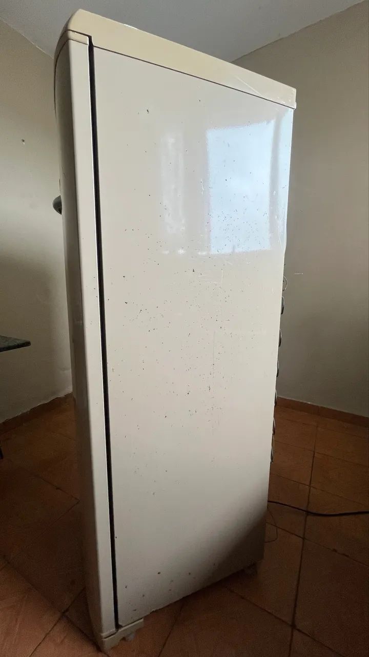 Geladeira Eletrolux  - Foto 4