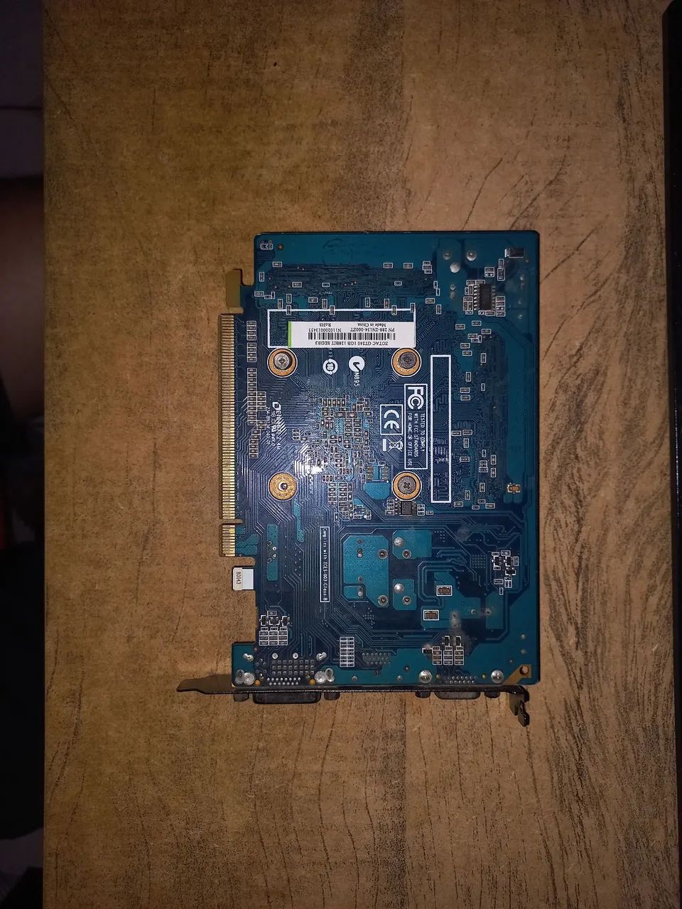 GT 240 1GB DDR3  - Foto 2