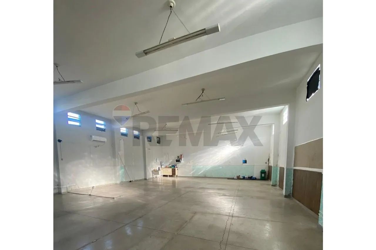 Sala Comercial Ampla, Moderna e com Excelente Visibilidade Comercial no Centro de Várzea P - Foto 4
