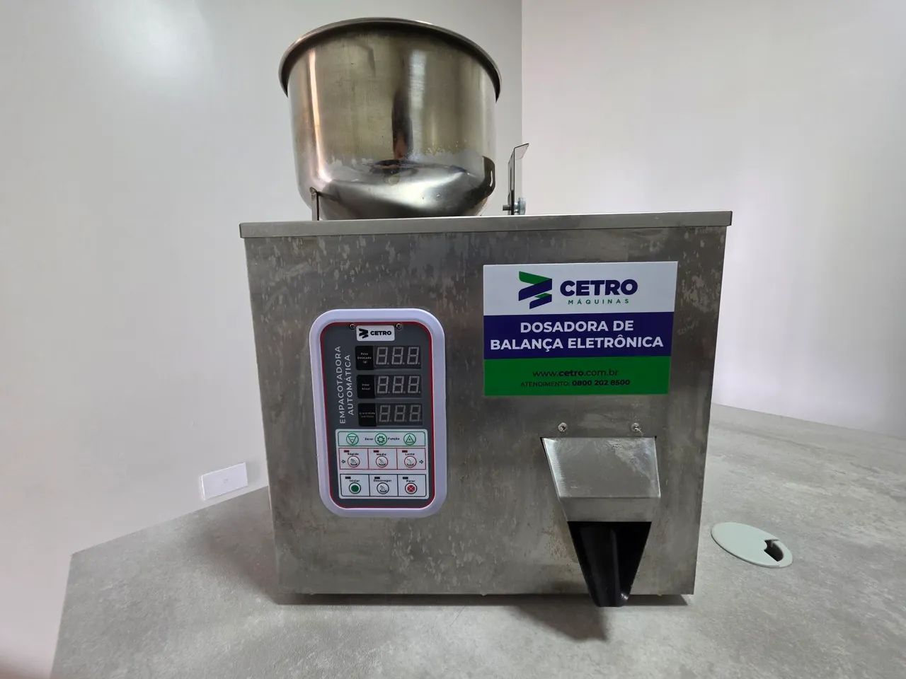 Dosadora com balança eletrônica 1-100g Cetro (nunca usada) 