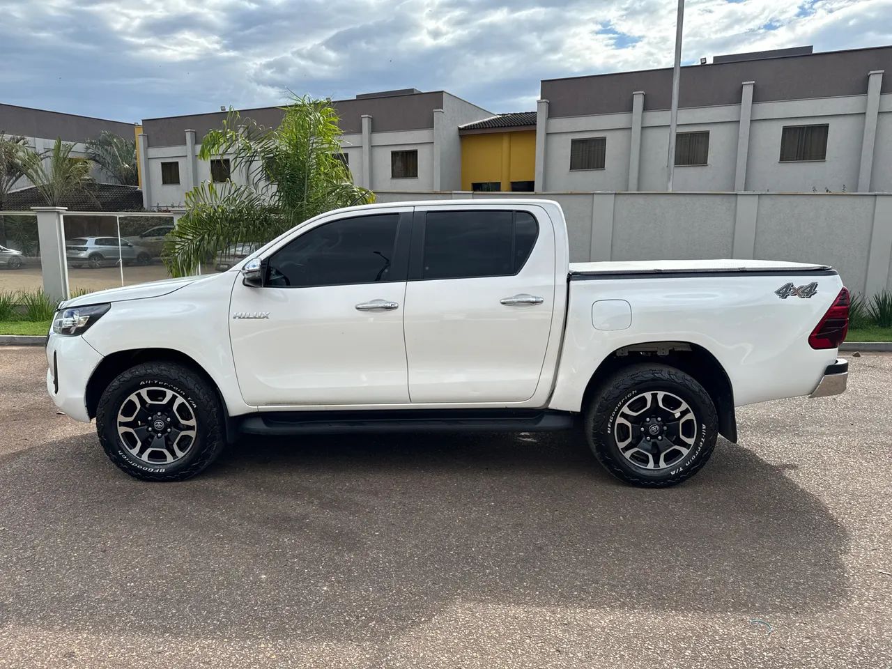 Toyota Hilux 2022