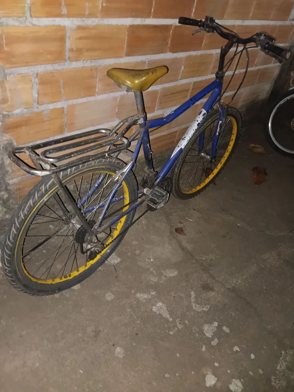 Bicicleta de marcha boa e barata