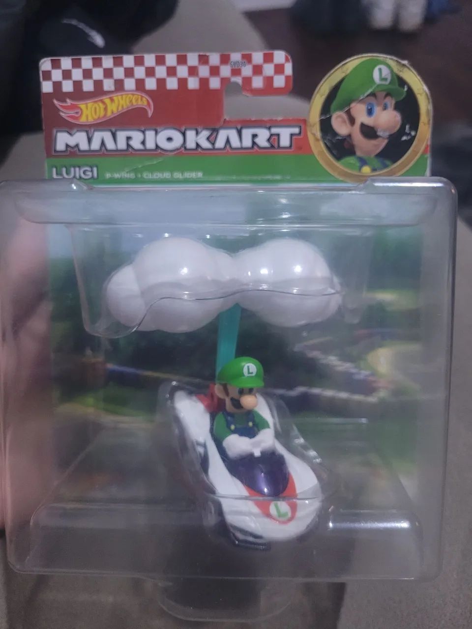 Luigi carrinho hotwheels 
