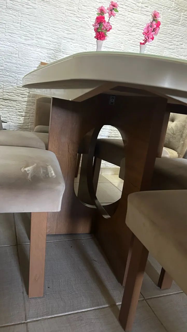Mesa com 6 cadeiras . - Foto 3