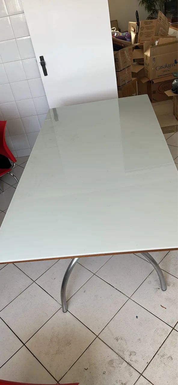Vendo mesa Tampo mdf com vidro  - Foto 3