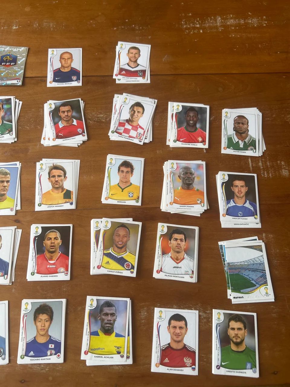Lote 263 figurinhas copa do mundo 2014 - Foto 4
