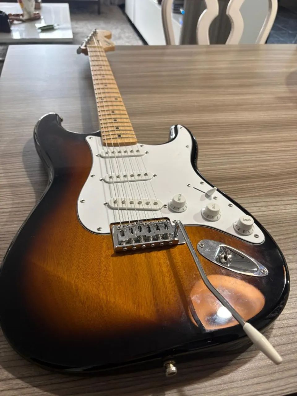 Guitarra Squier Stratocaster SSS Affinity Series - Foto 2
