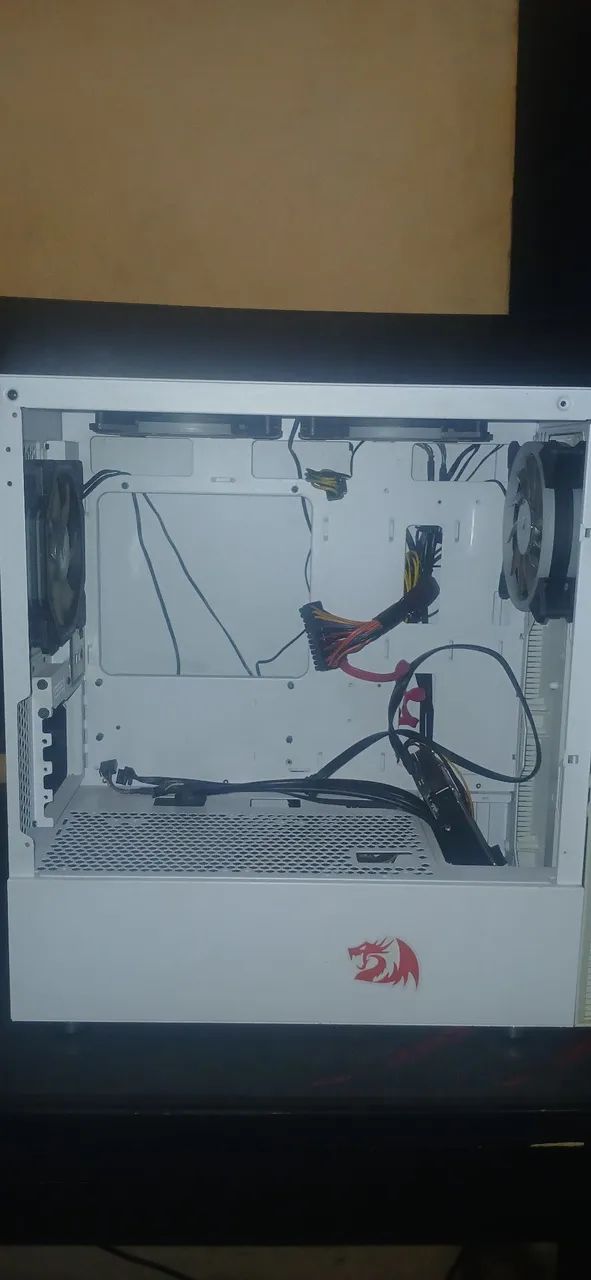 Gabinete Redragon 