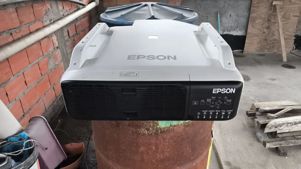 Projetor Epson Pro Z8350wnl - 8500 Lumens - Até 500 Polegadas - 2 Lampadas - Foto 4