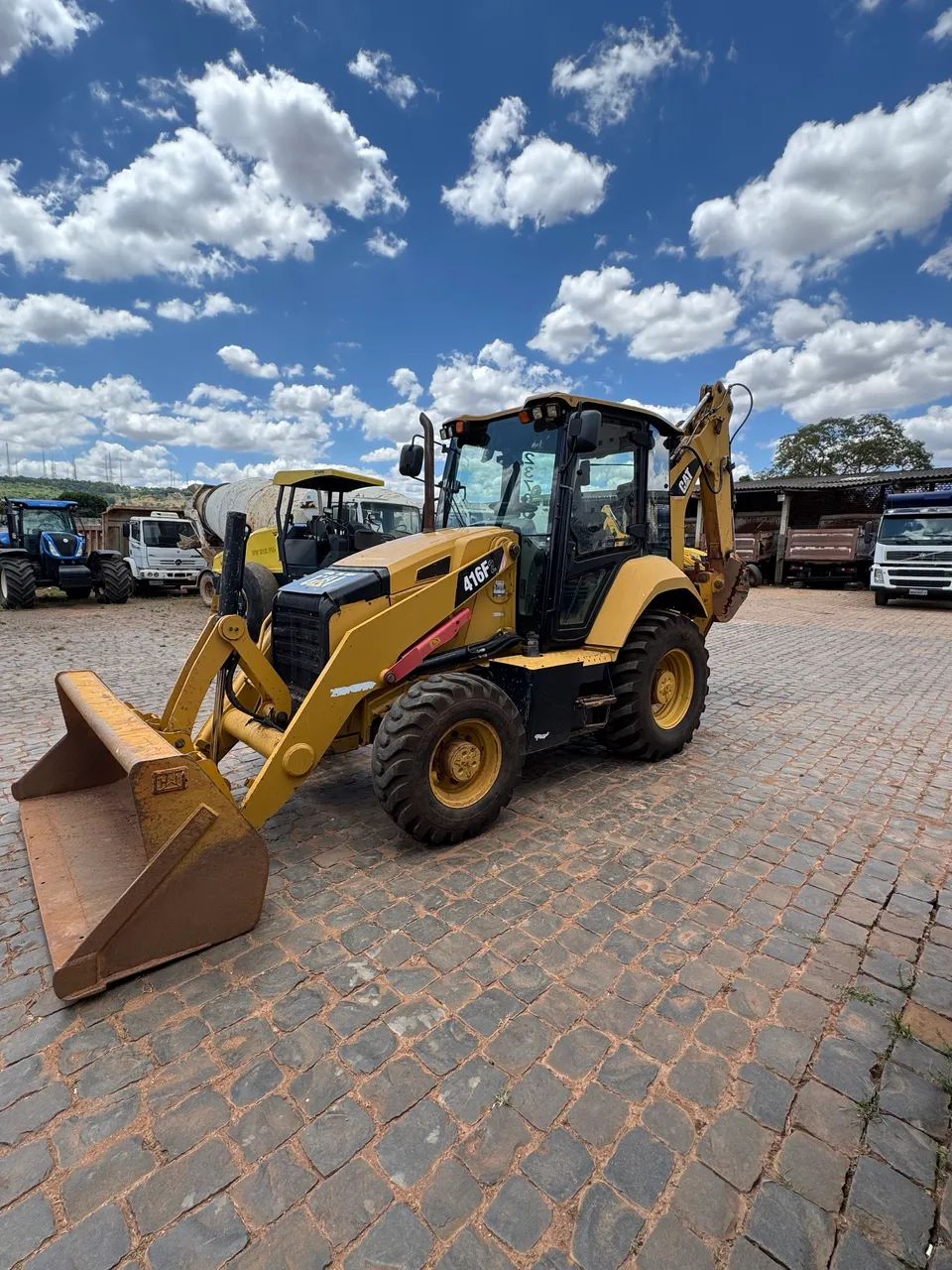 Retroescavadeira Cat 416F2 ano 2020 - Foto 4