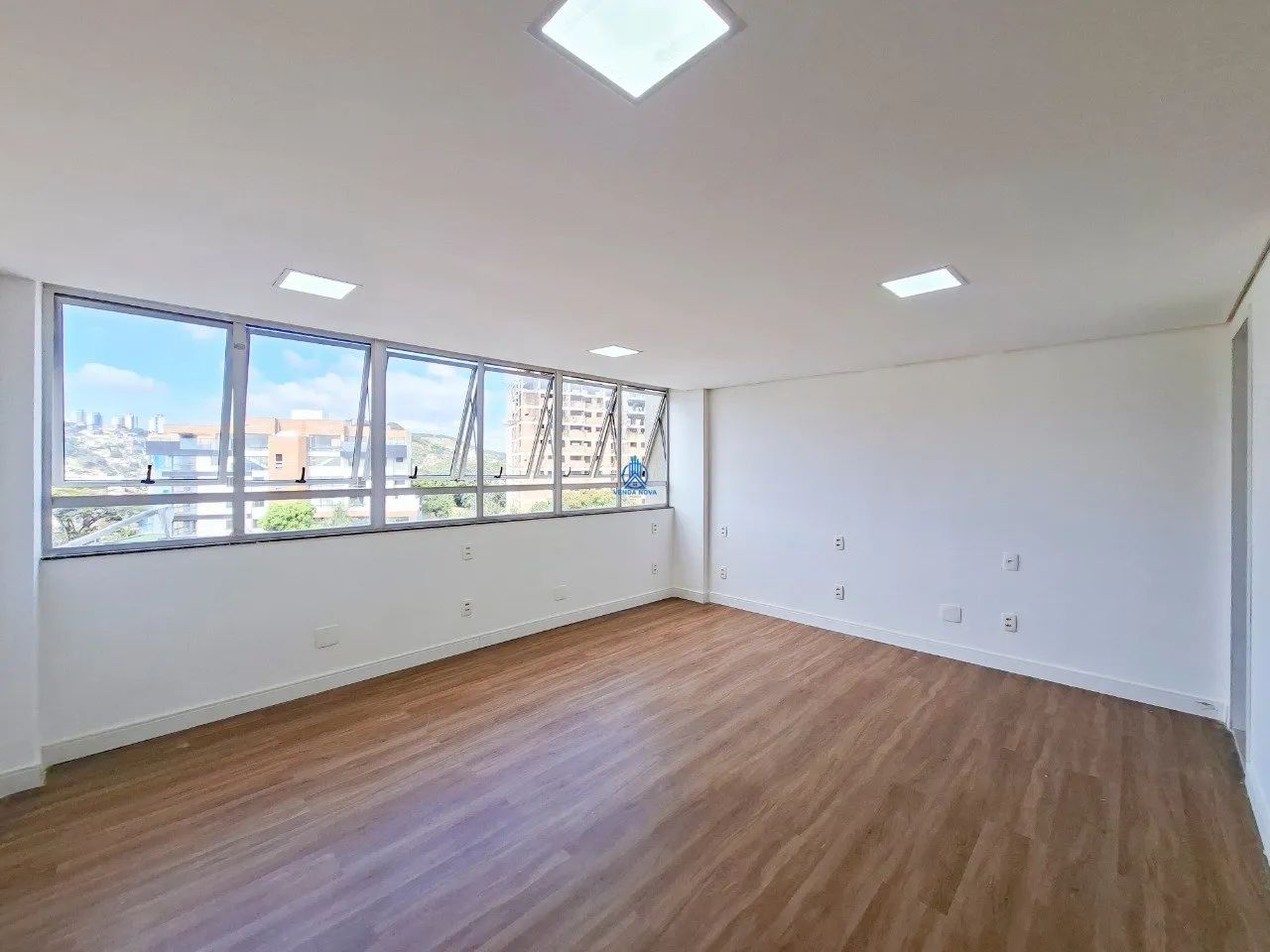 Sala para locação, 27 metros, 1 vaga - Foto 3