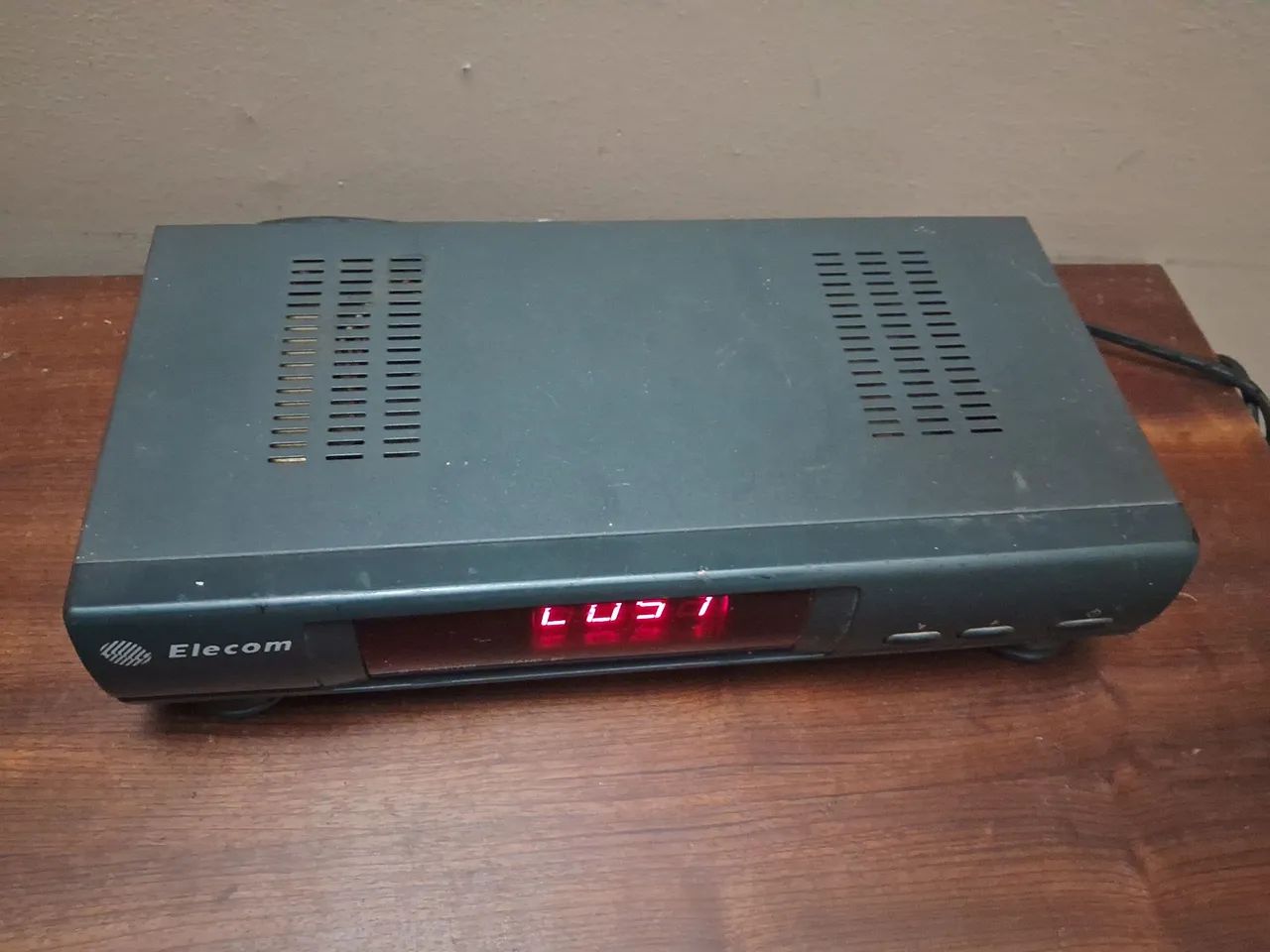 Rádio relógio/despertador Elecom - Foto 3