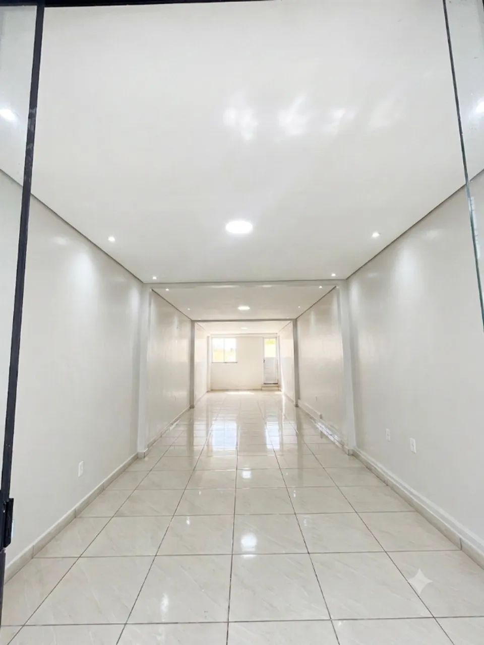 Alugo ponto comercial em nossa senhora das graças 