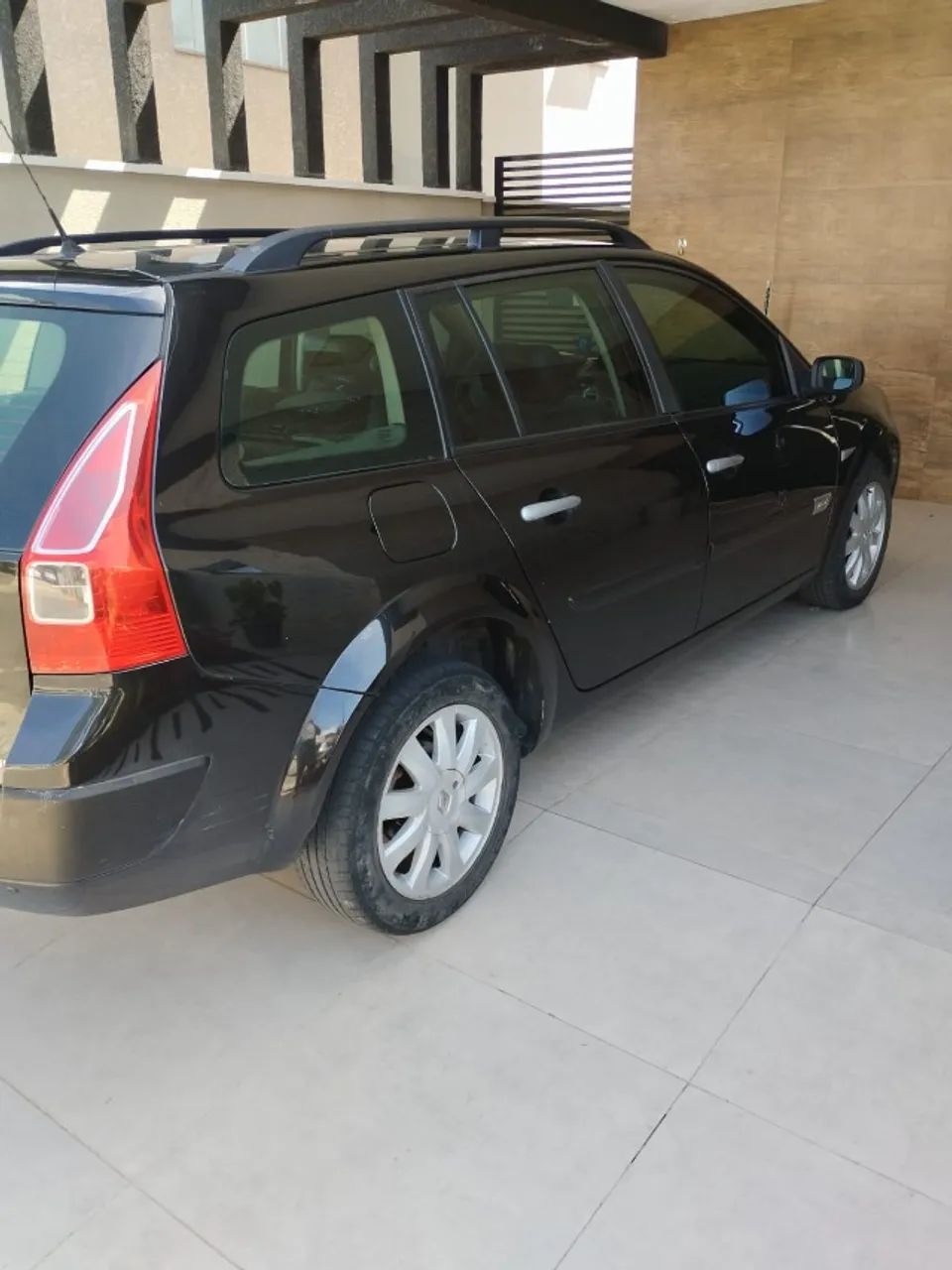 Renault Megane Grand Tour 2011 photo 5