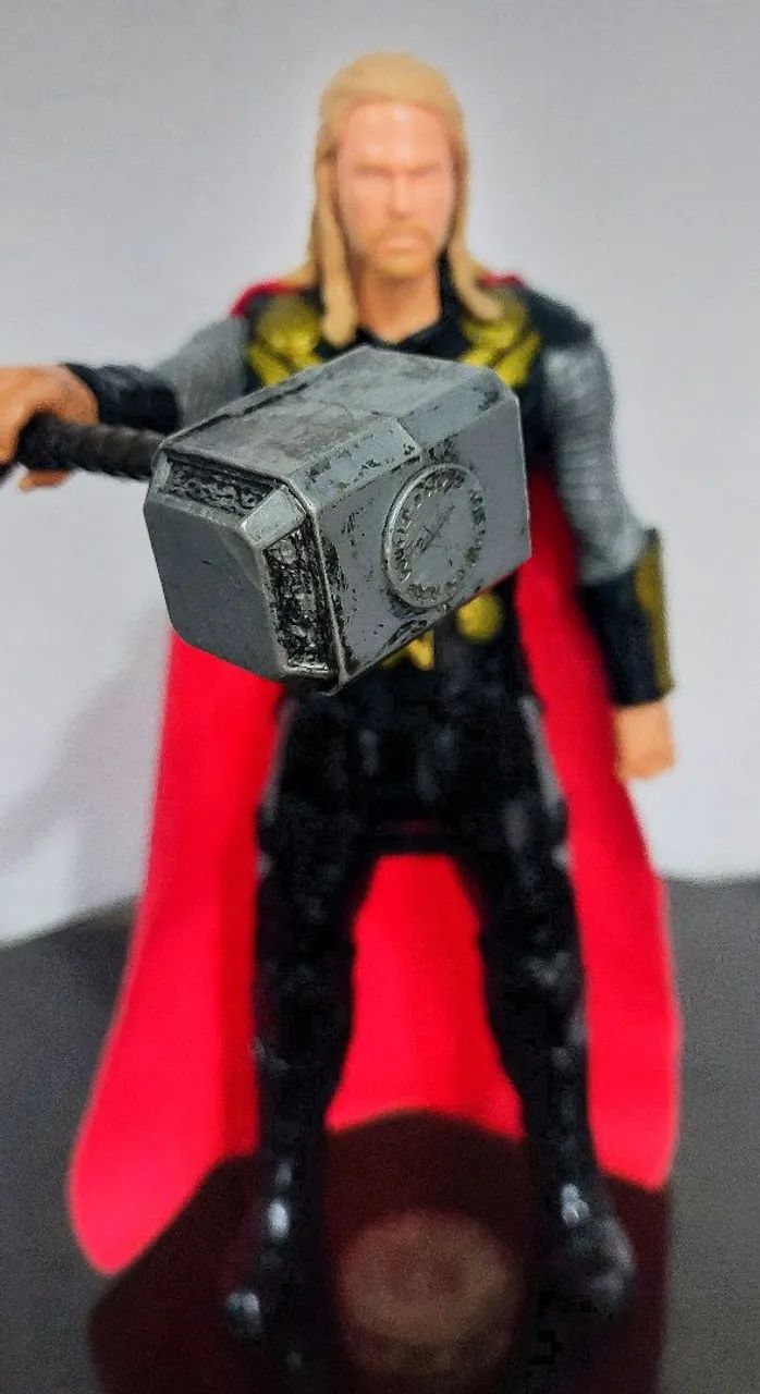 Boneco Thor Eletronic Tech , Marvel Avengers 30 Cm Titan Hero, Disney Store EUA  - Foto 3