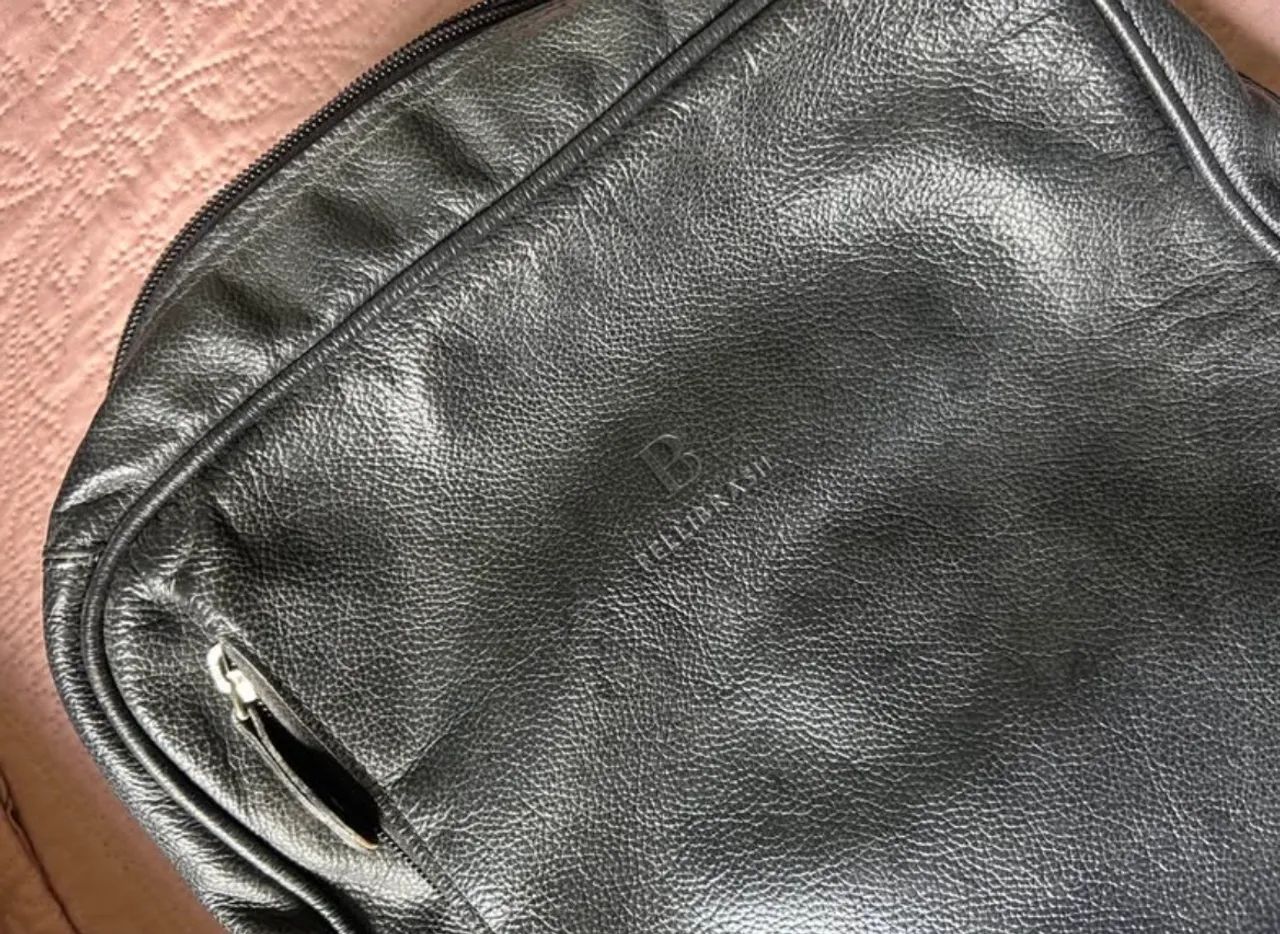Mochila de couro executiva Charles preto  - Foto 4