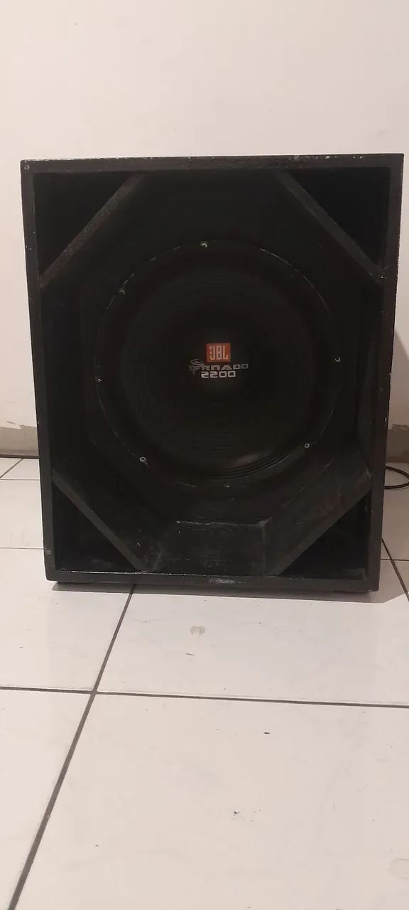 Venda de um Subwoofer 18polegadas 1100w rms 4ohm