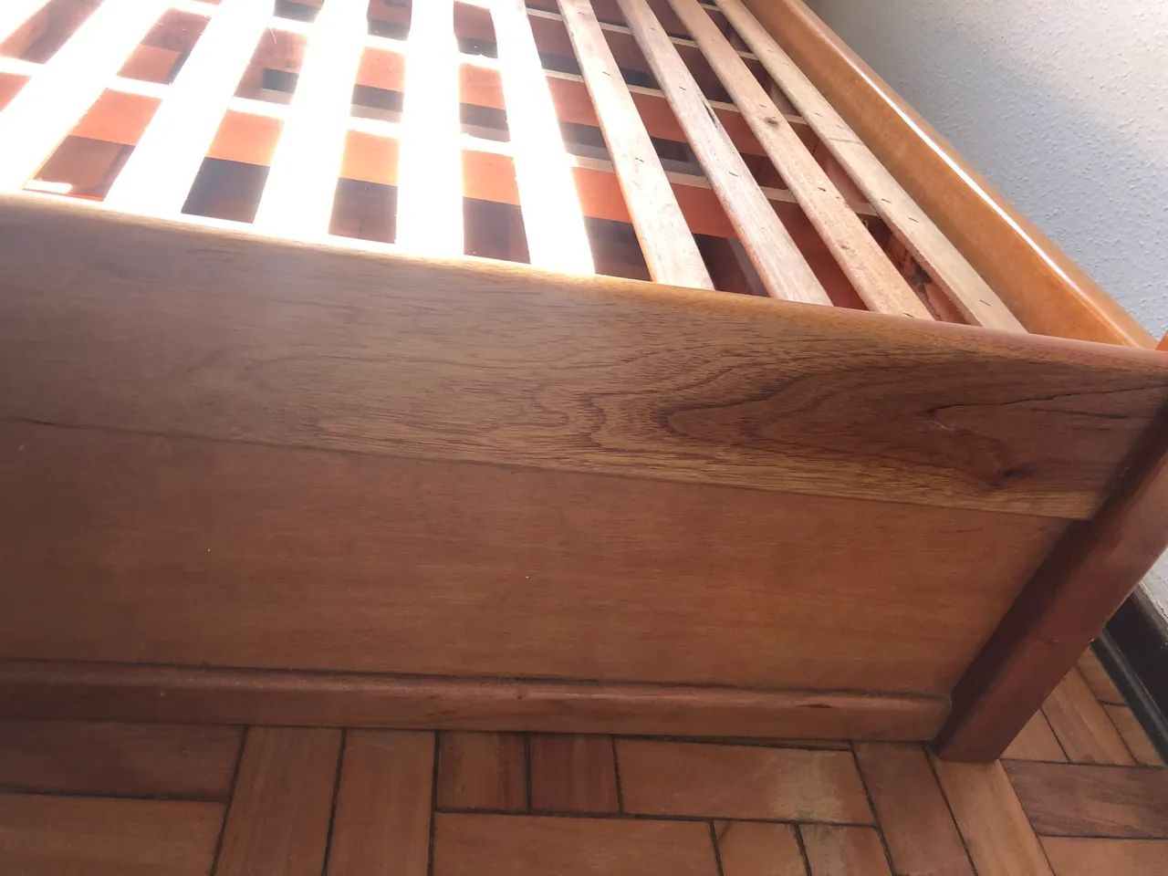 Cama de solteiro maciça com gavetas - Foto 4