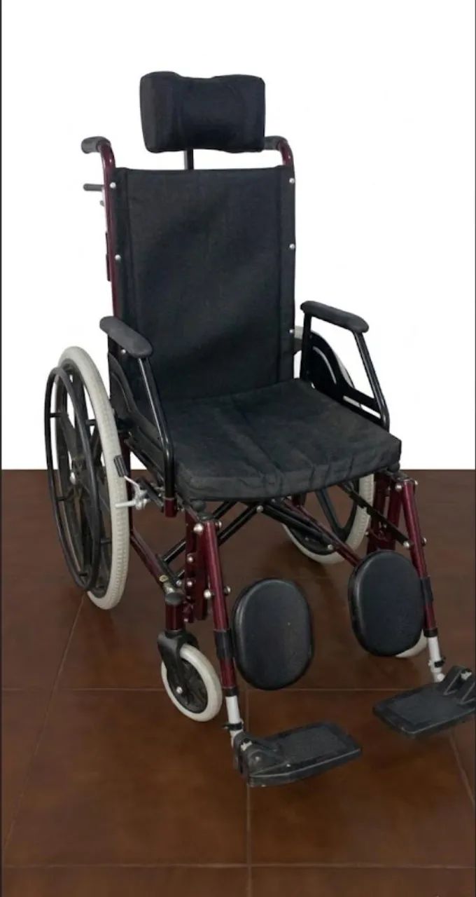 Cadeira de Rodas Reforçada  - Foto 2