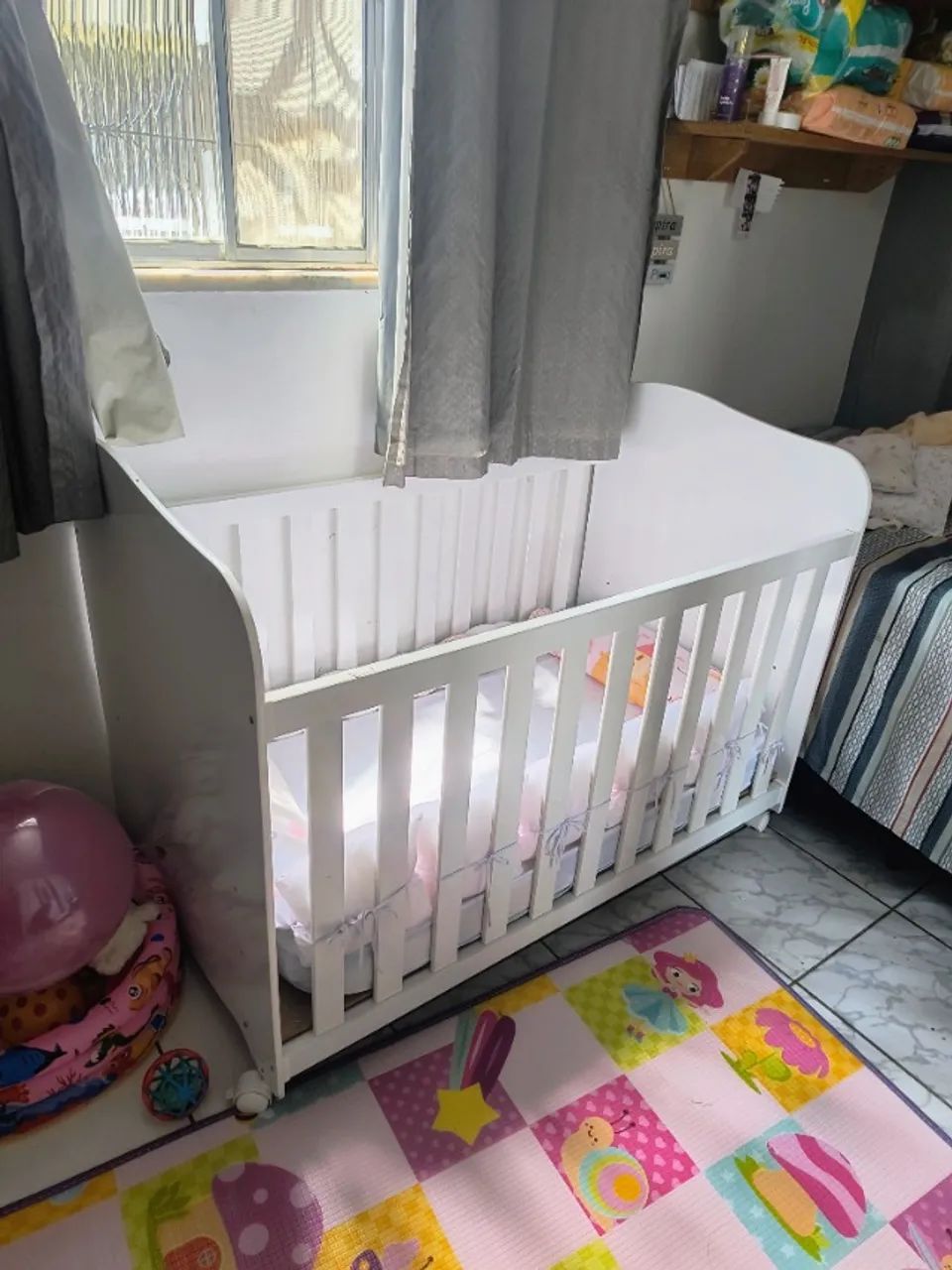 Berço Infantil com colchão impermeável 