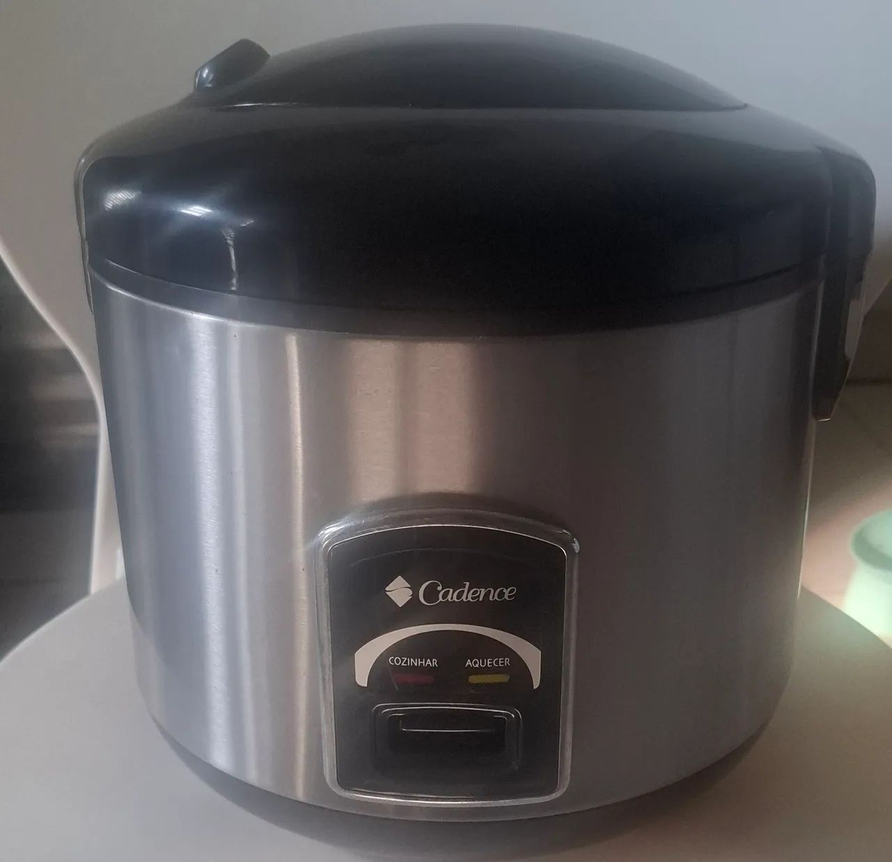 Vendo panela de arroz  220v  tamanho  grande nunca  foi usada, ideal  para restaurante. - Foto 6
