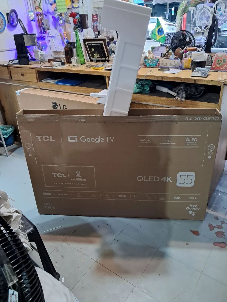 Caixa para TV 55 polegadas com bases de isopor  - Super oferta - Foto 2