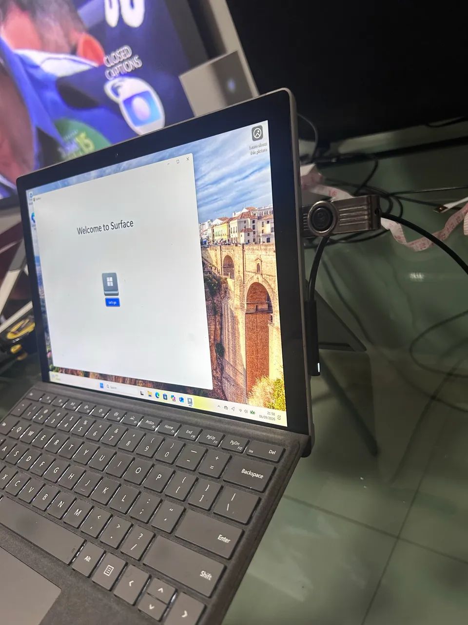 Surface pro 7+ plus i7 16 256  teclado carregador  e caneta incluidos