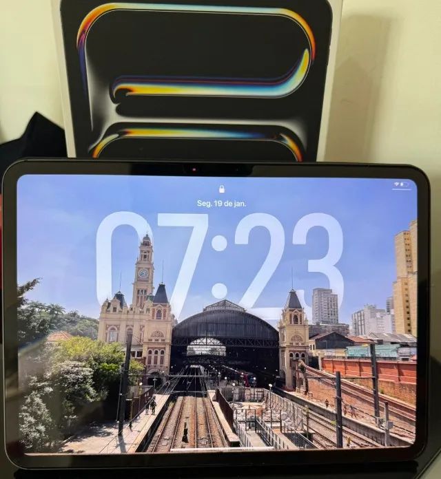 iPad Pro M4 na garantia até junho 11 polegadas 256gb bateria 100%