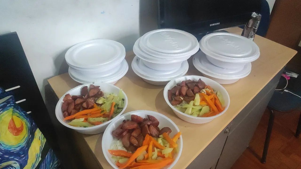 Comidas cazeiras vendo
