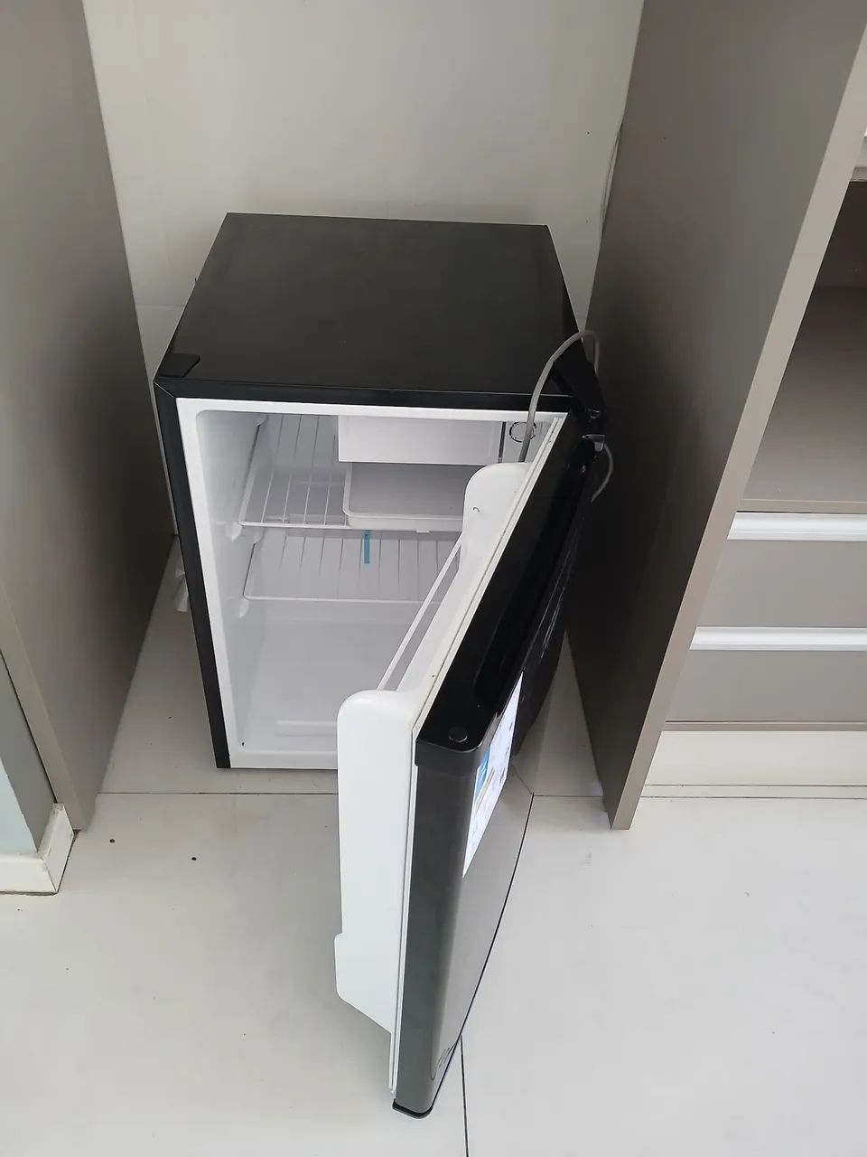 Frigobar philco em excelente estado 2 meses da compra  - Foto 2