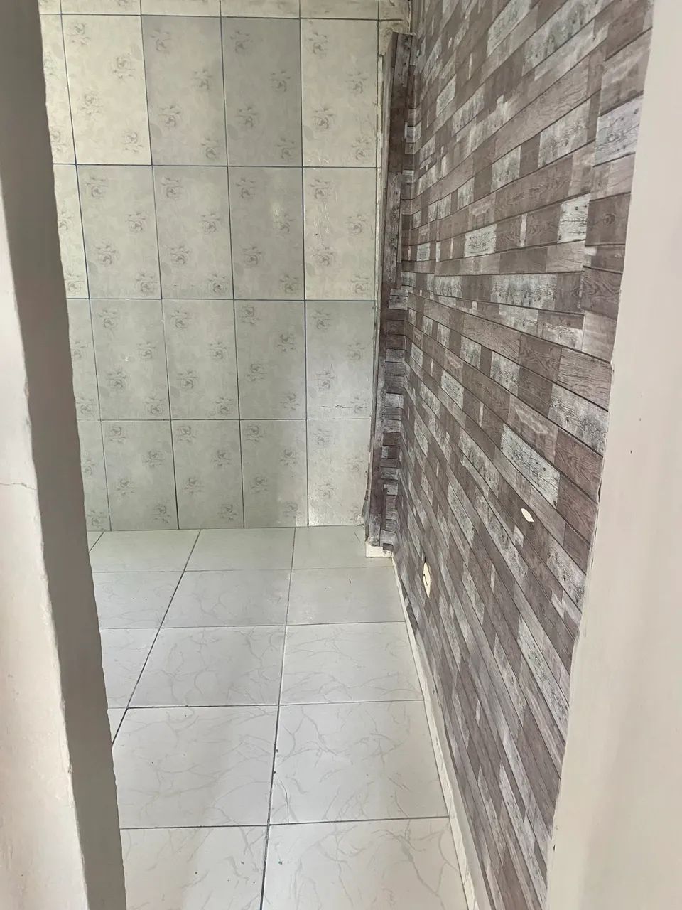 ALUGA-SE QUARTO E COZINHA  - Foto 3