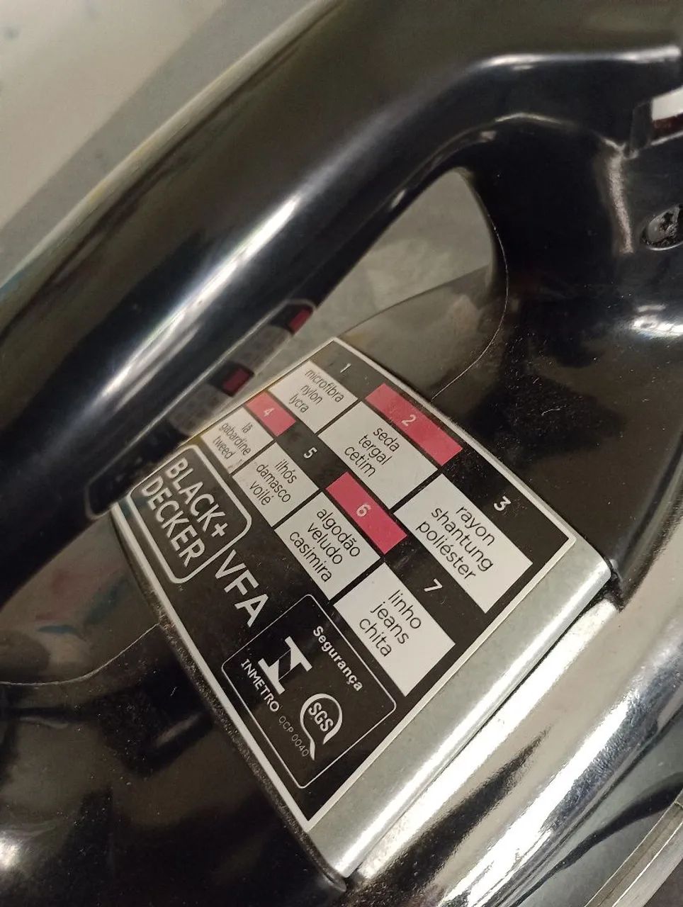 Ferro de Passar Black & Decker - Foto 2