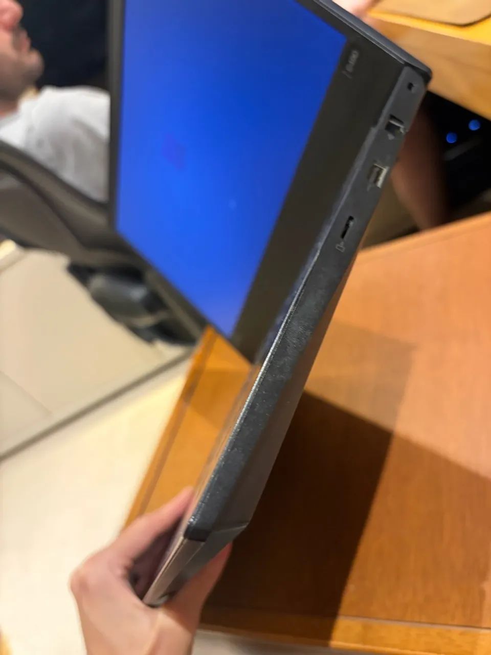 Lenovo ThinkPad E490 | Intel Core i5 | 8GB RAM | SSD 256GB - Foto 3