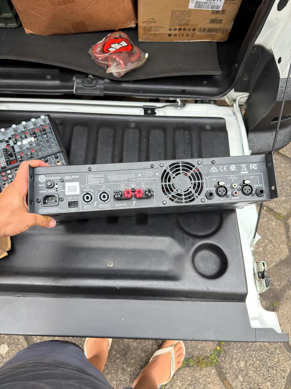 Amplificador xls1502 e mesa xenyx1002fx