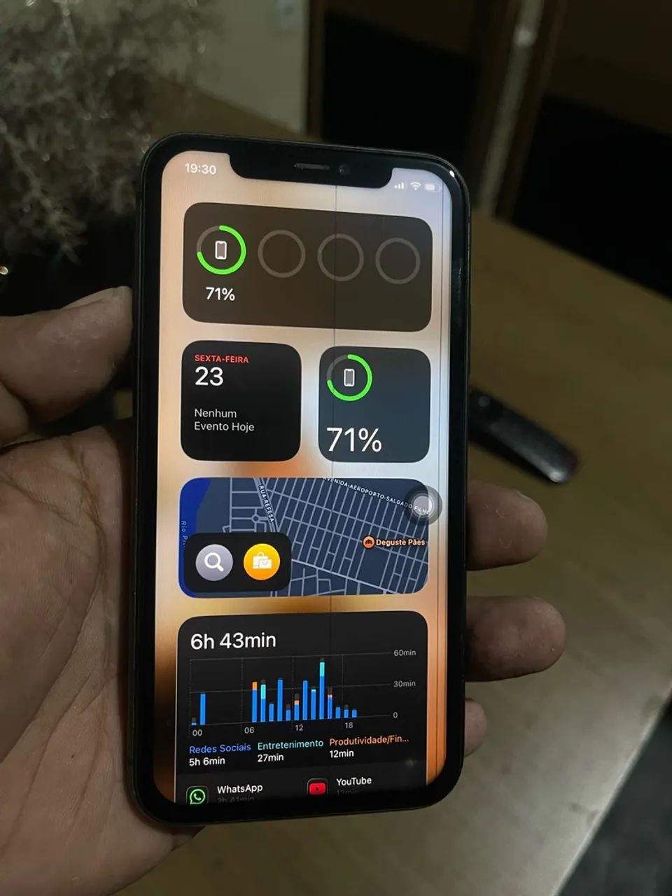 Vendo iPhone 11 64g preto