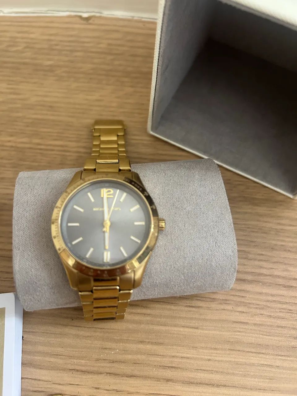 Relógio Michael Kors Dourado Original - Foto 2