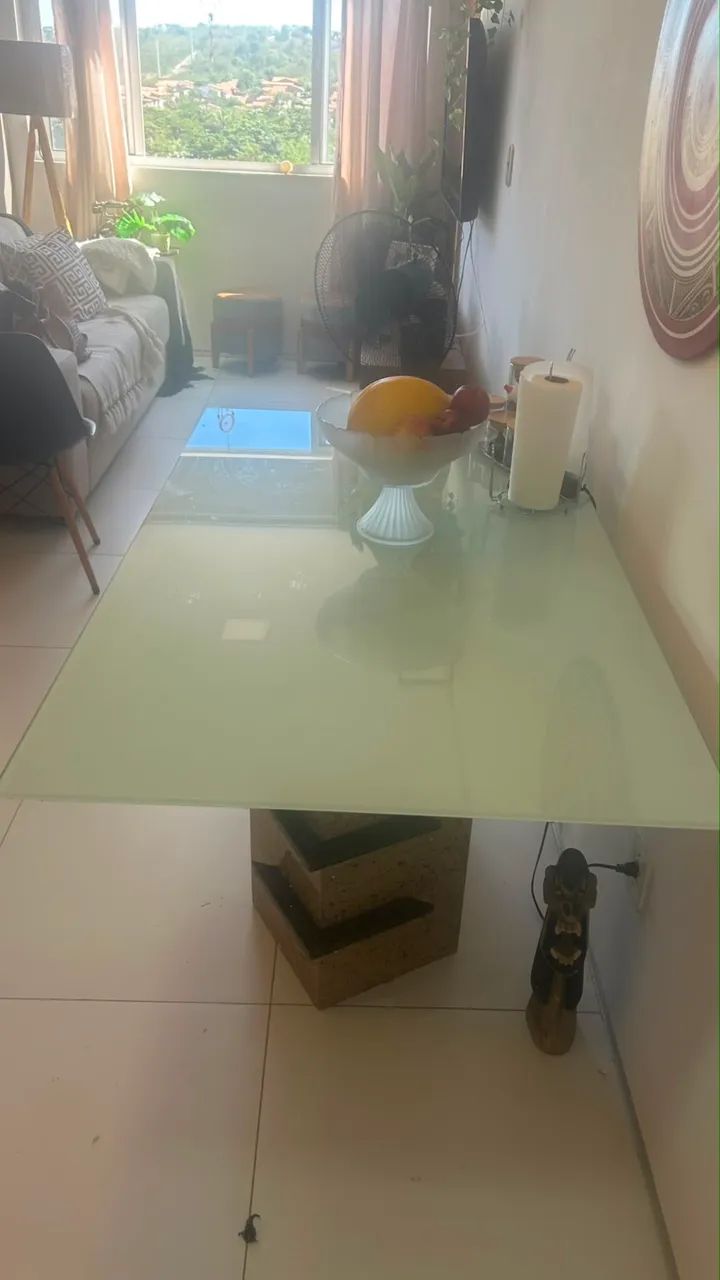 Vendo mesa de vidro temperado e pés de granito - Foto 4