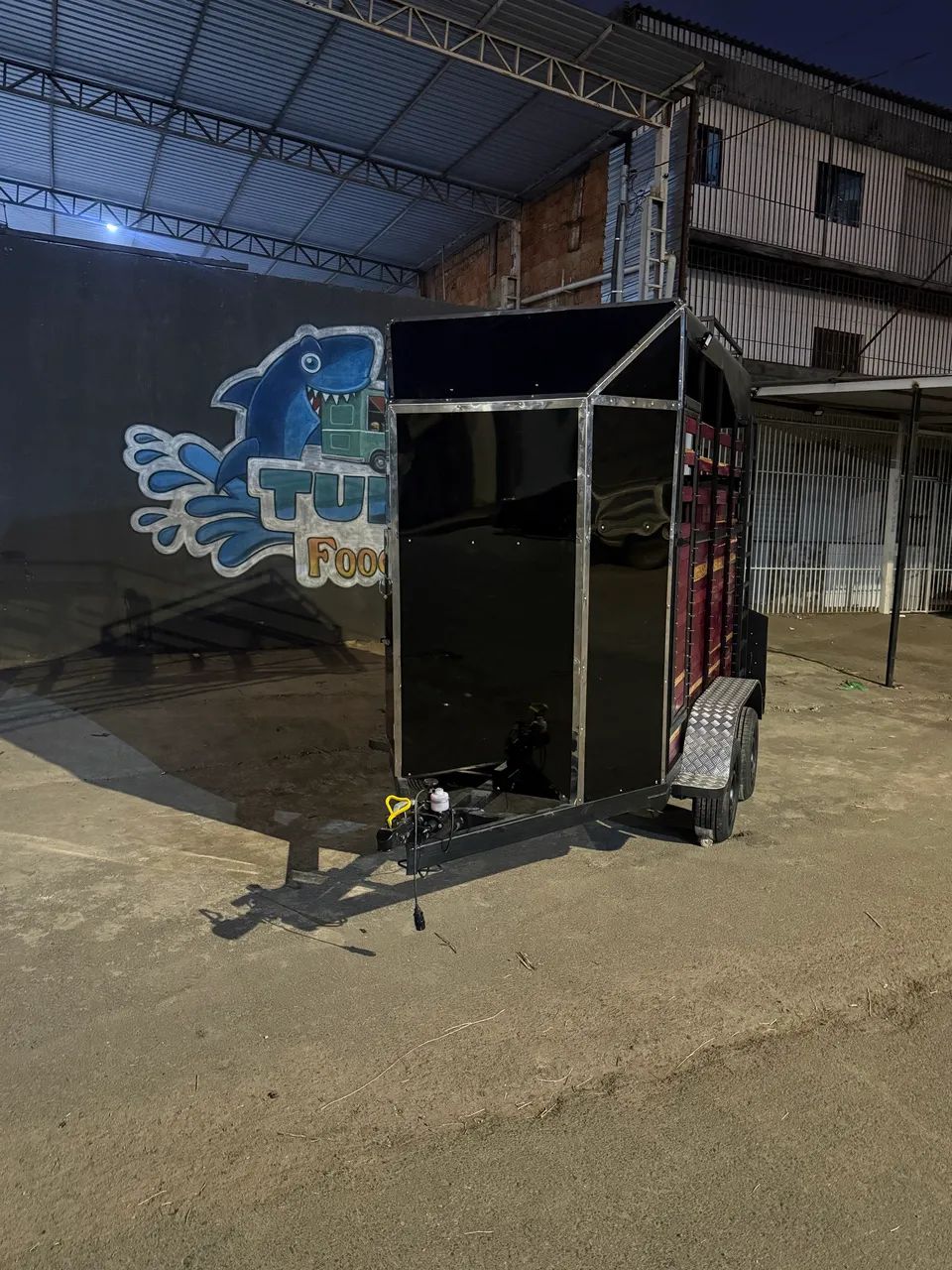 Reboque / carretinha / Trailer para cavalo  - Foto 2