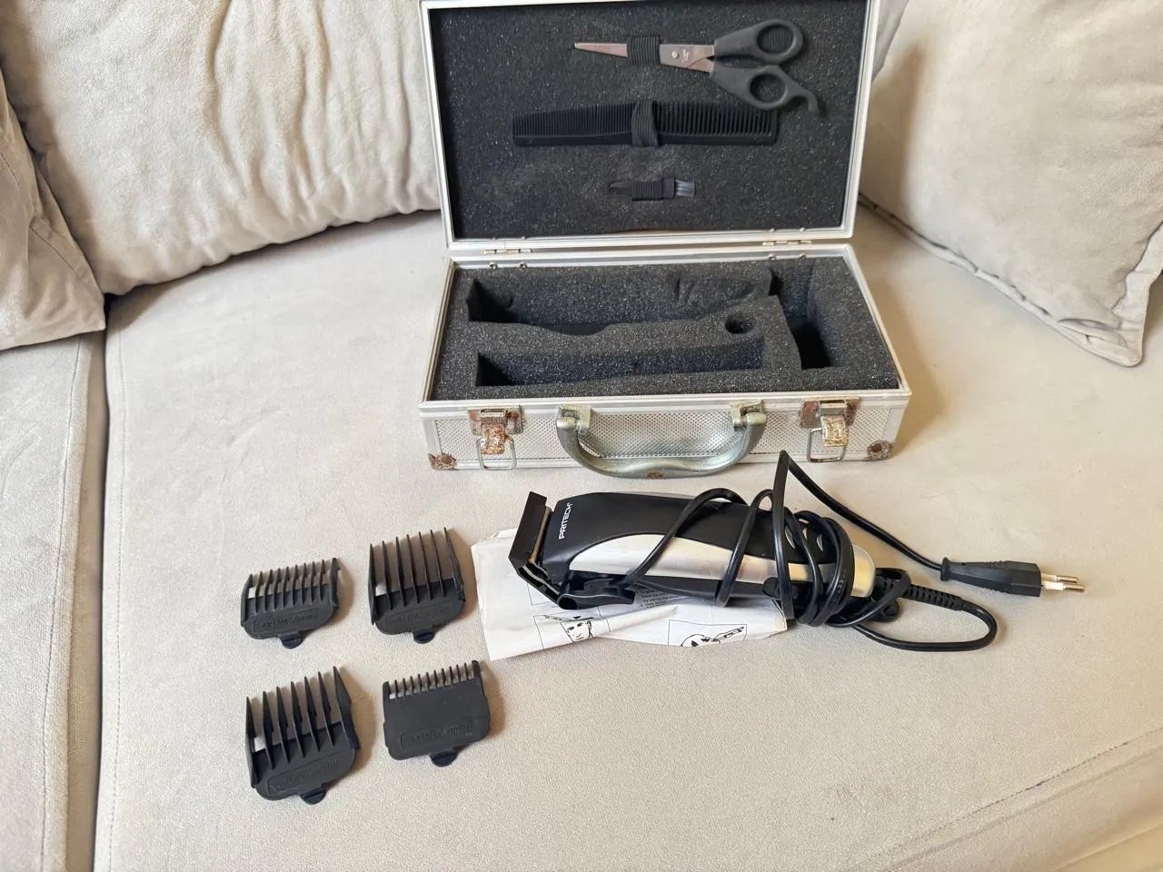 Máquina de cortar cabelo completa. - Foto 4