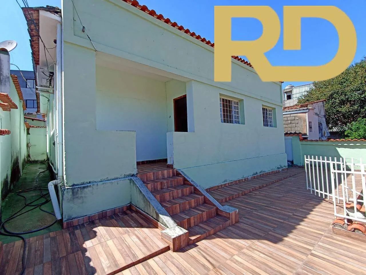 Casa de 02 quartos no Esplanada com vaga de garagem