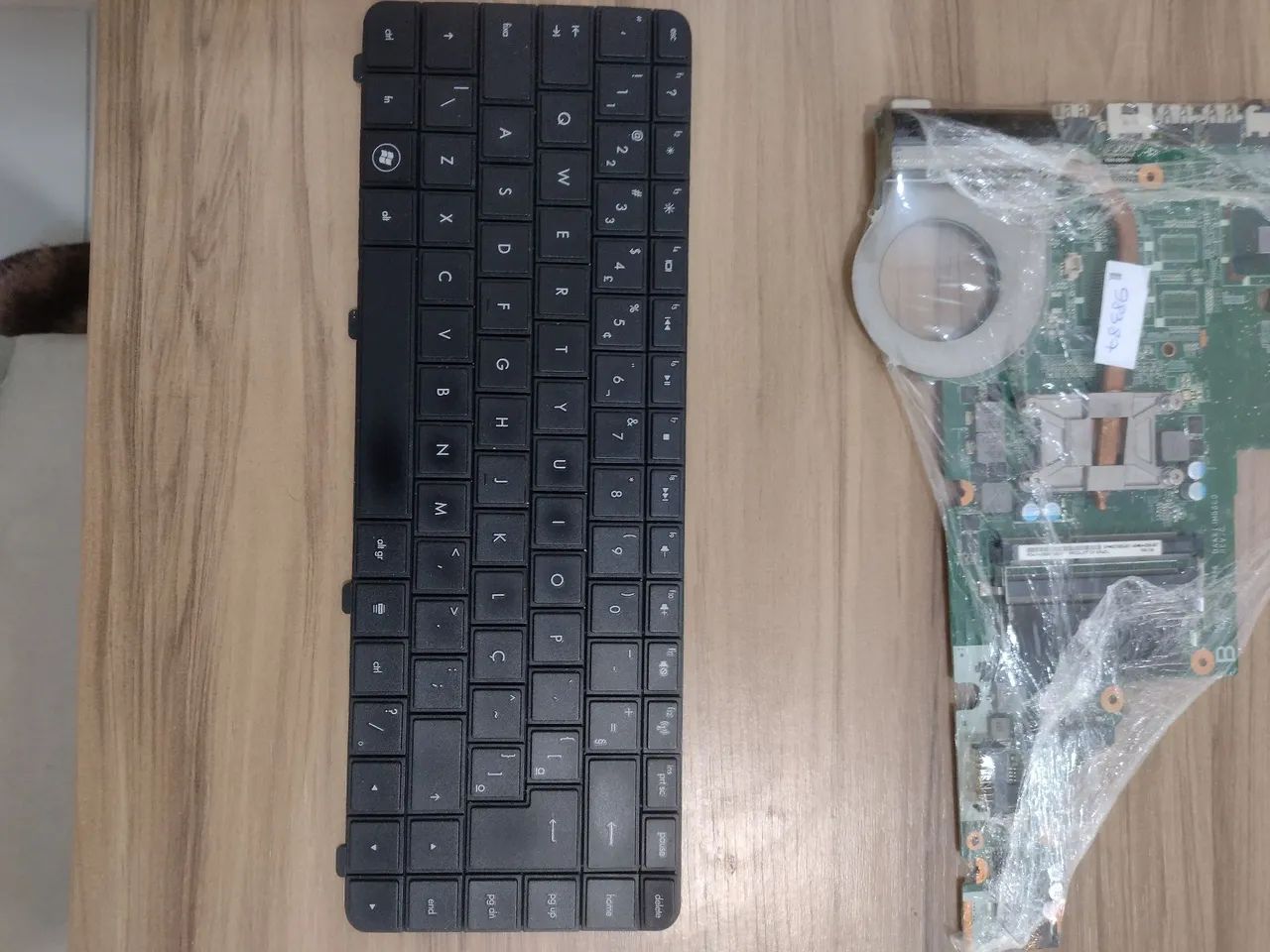 Vendo placa G42 do notebook Hp com o seu teclado - Foto 3