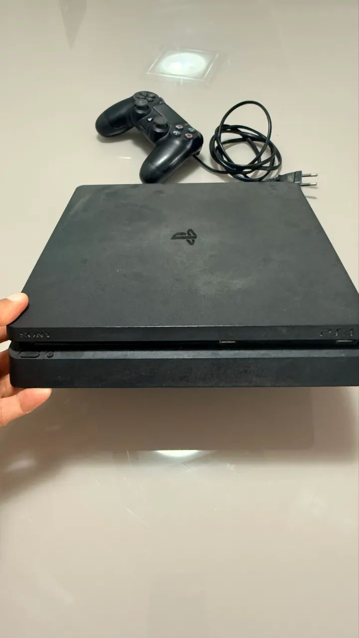 Vendo PlayStation 4 Slim - Foto 2